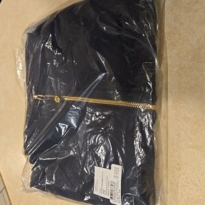 BNWT Lululemon Funnel Neck True Navy/Gold Scuba